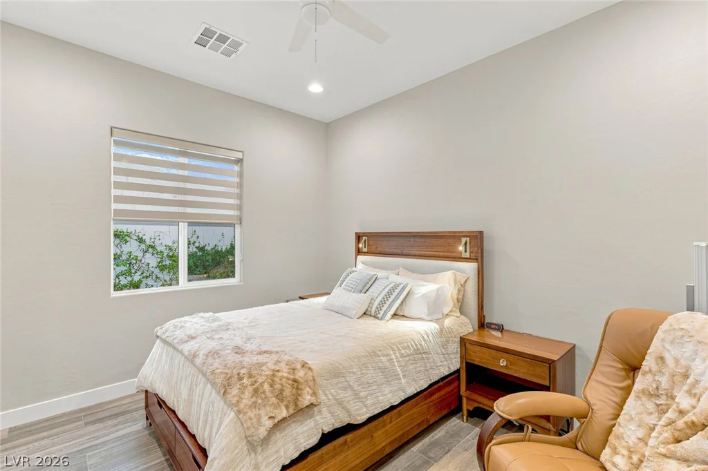 9935 Justin Earl, Las Vegas, NV 89149