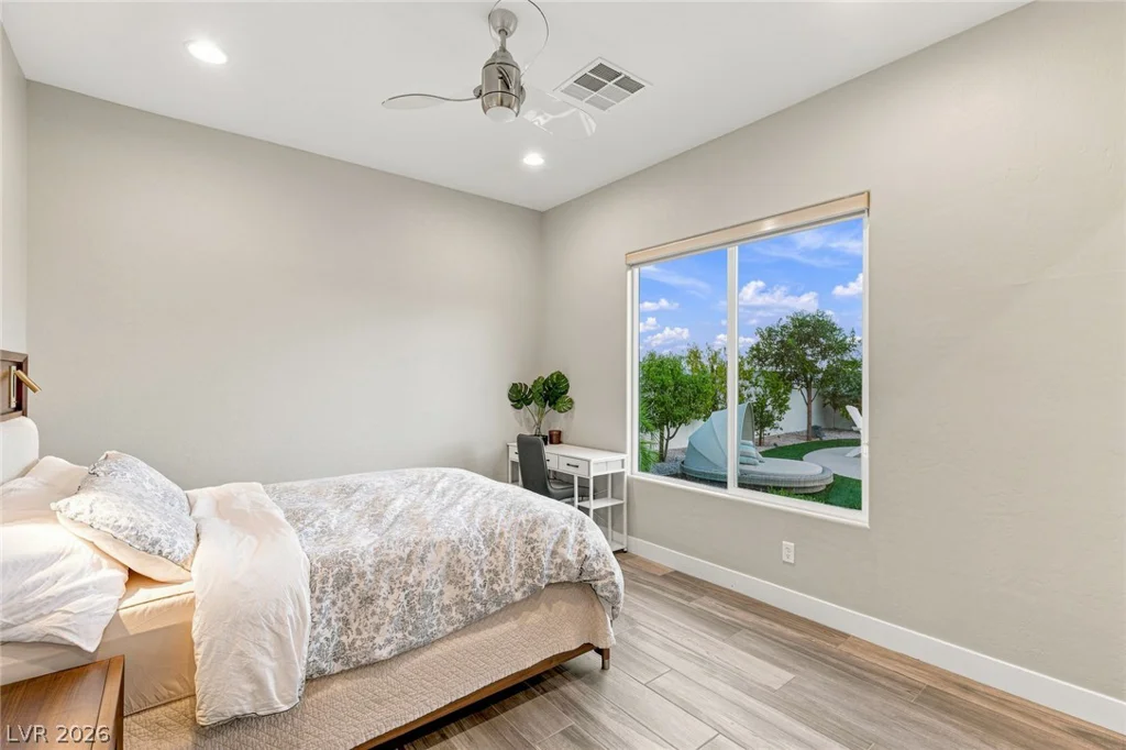 9935 Justin Earl, Las Vegas, NV 89149