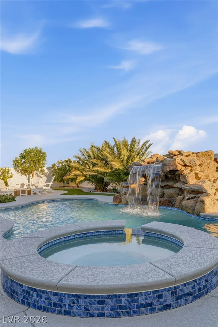 9935 Justin Earl, Las Vegas, NV 89149