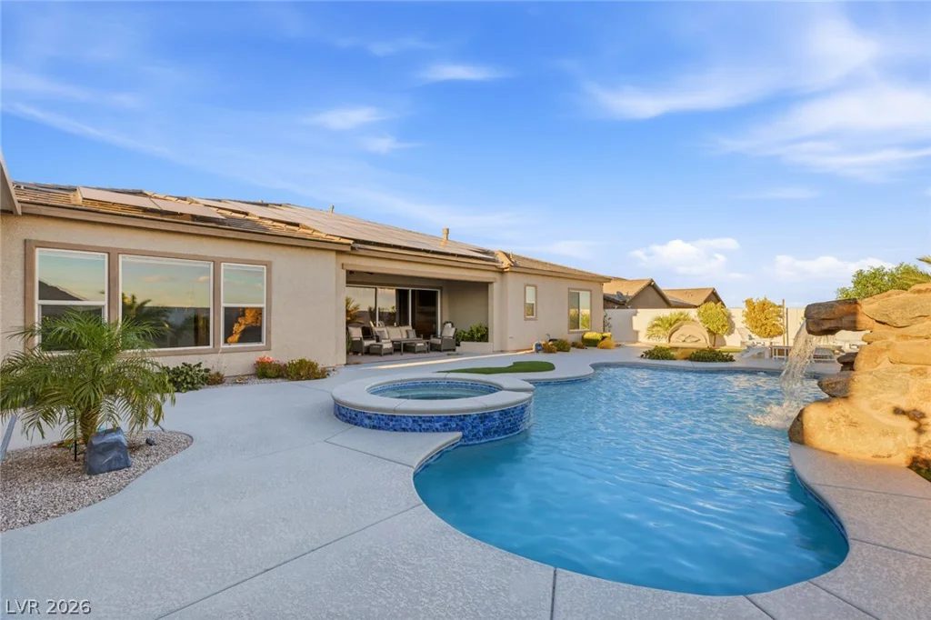 9935 Justin Earl, Las Vegas, NV 89149