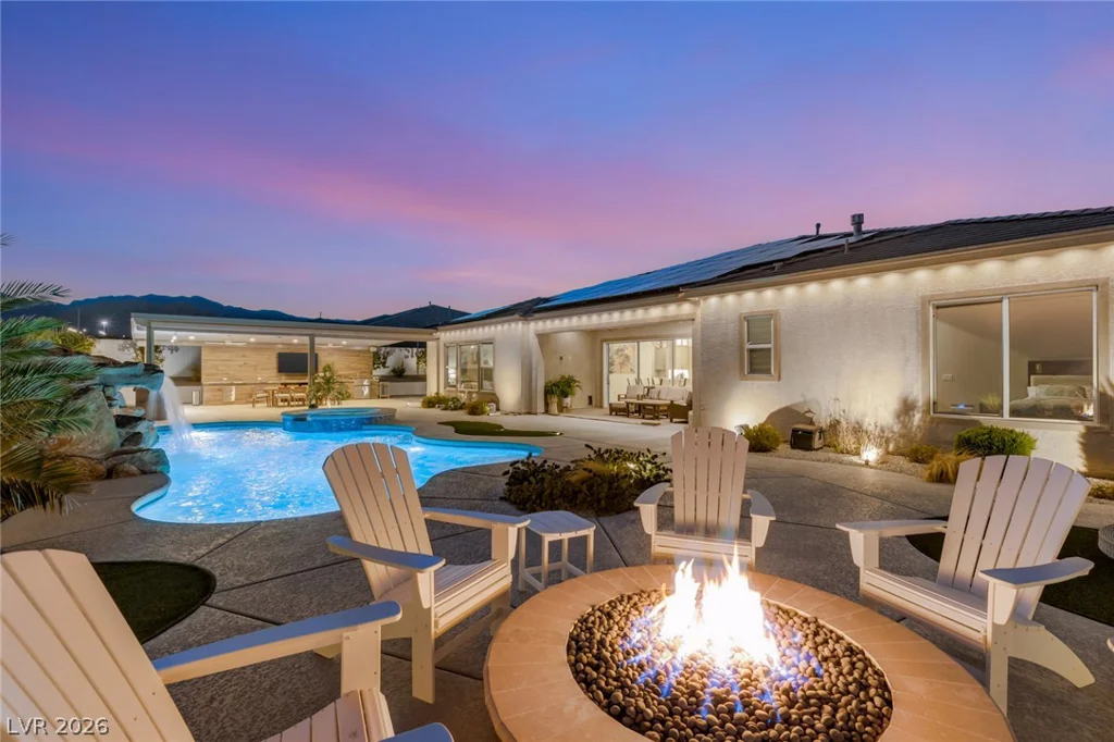9935 Justin Earl, Las Vegas, NV 89149