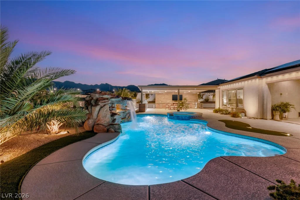 9935 Justin Earl, Las Vegas, NV 89149