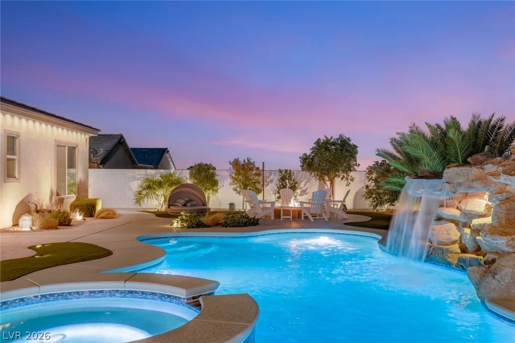 9935 Justin Earl, Las Vegas, NV 89149