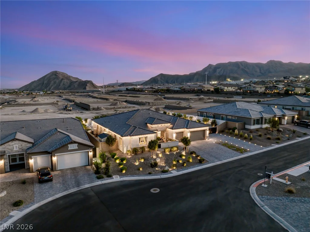 9935 Justin Earl, Las Vegas, NV 89149