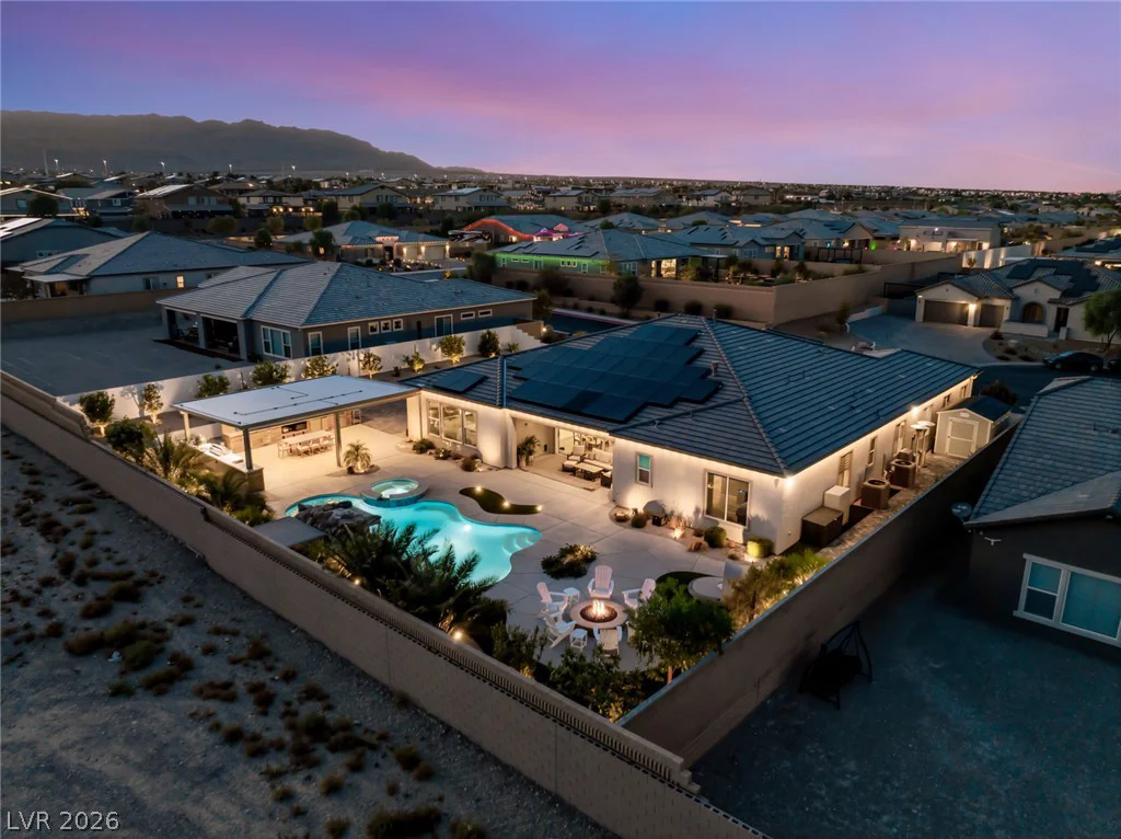 9935 Justin Earl, Las Vegas, NV 89149