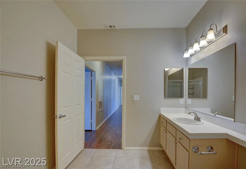 5250 Rainbow, Las Vegas, NV 89118