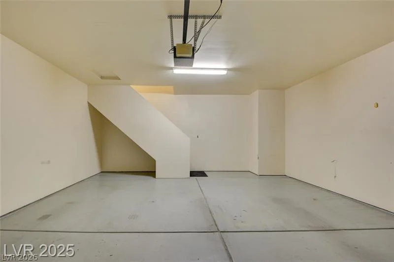 5250 Rainbow, Las Vegas, NV 89118