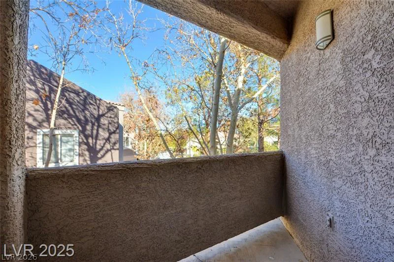 5250 Rainbow, Las Vegas, NV 89118