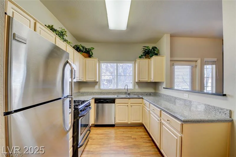 5250 Rainbow, Las Vegas, NV 89118