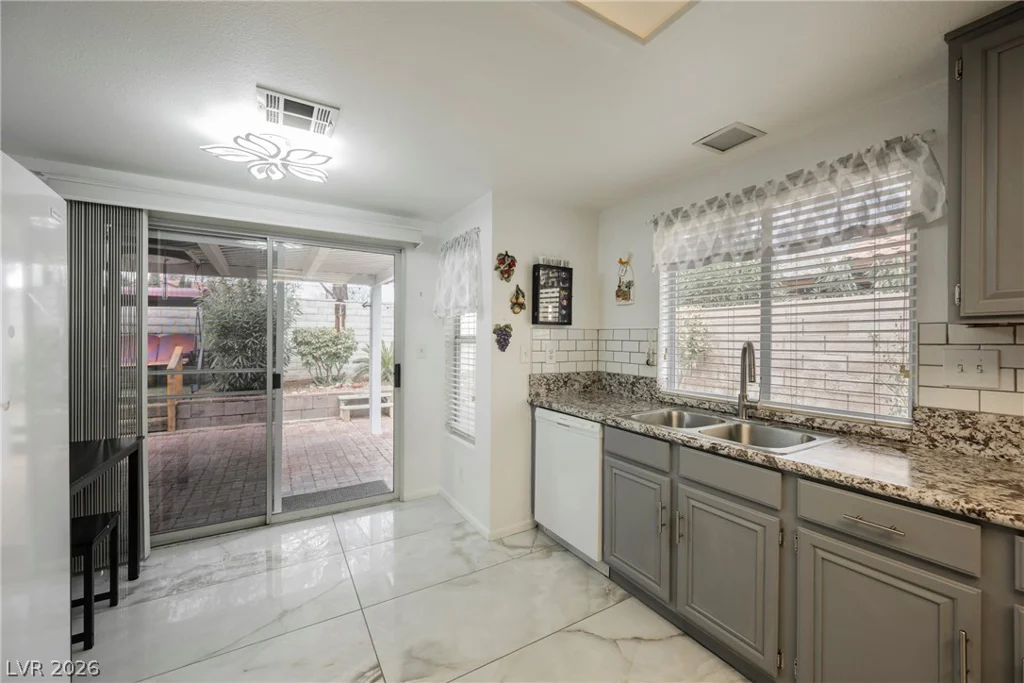 3213 Oyster Bay, Las Vegas, NV 89117