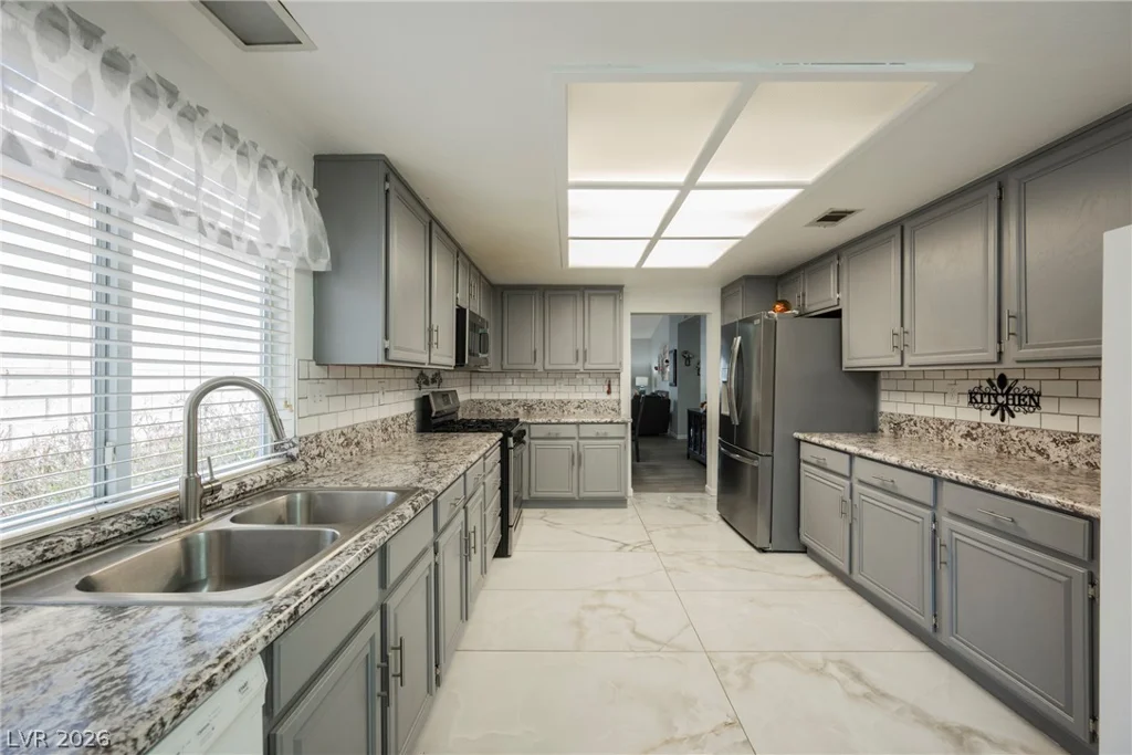 3213 Oyster Bay, Las Vegas, NV 89117