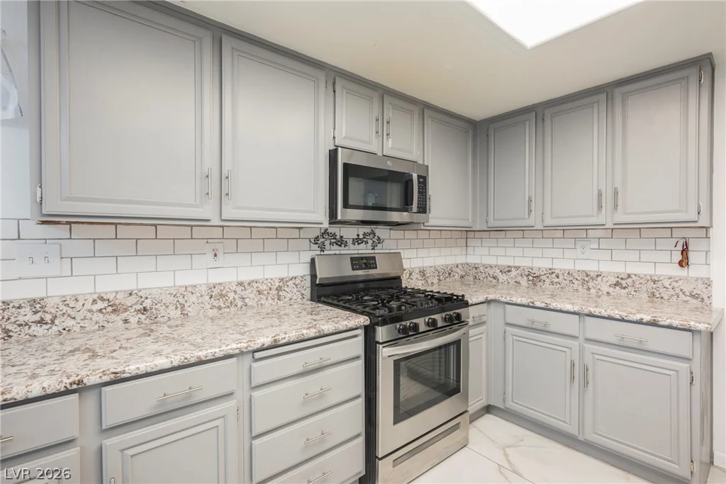 3213 Oyster Bay, Las Vegas, NV 89117