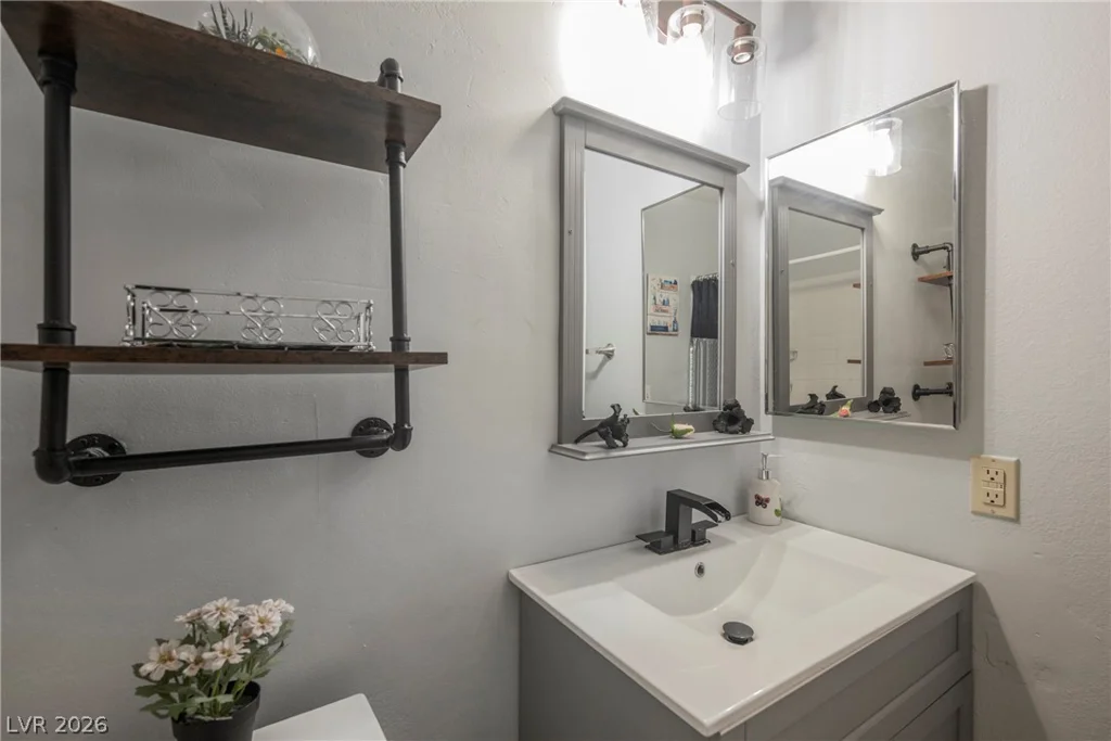 3213 Oyster Bay, Las Vegas, NV 89117