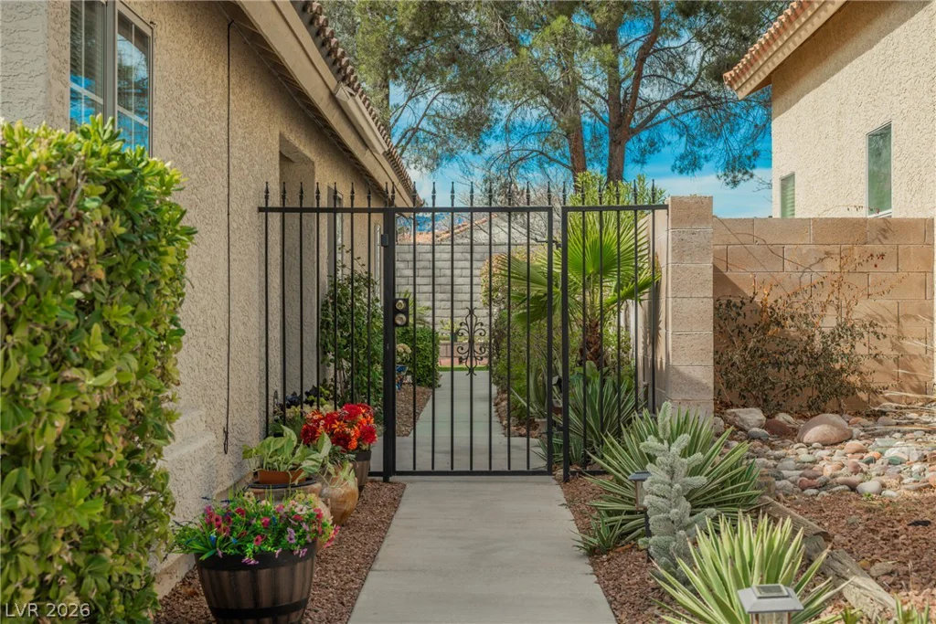 3213 Oyster Bay, Las Vegas, NV 89117