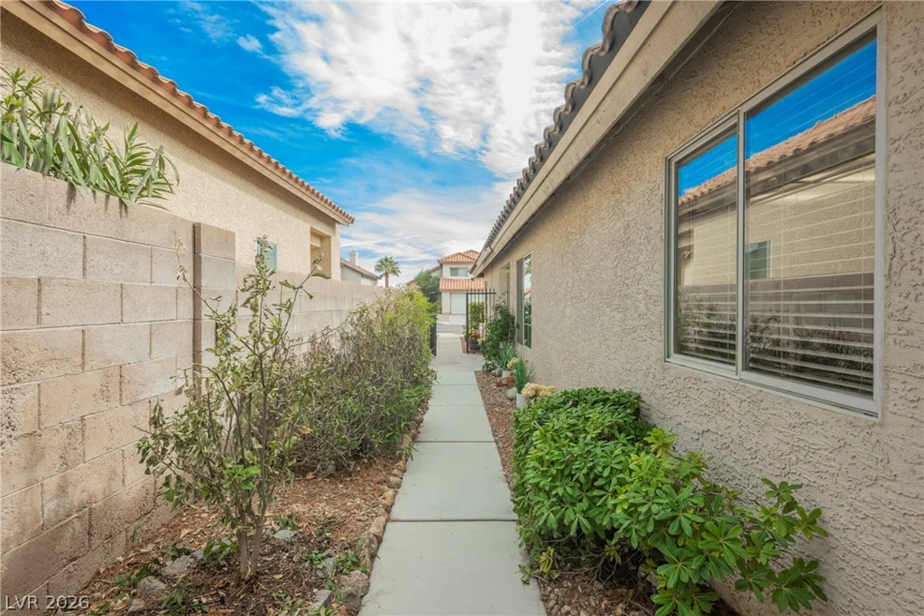 3213 Oyster Bay, Las Vegas, NV 89117