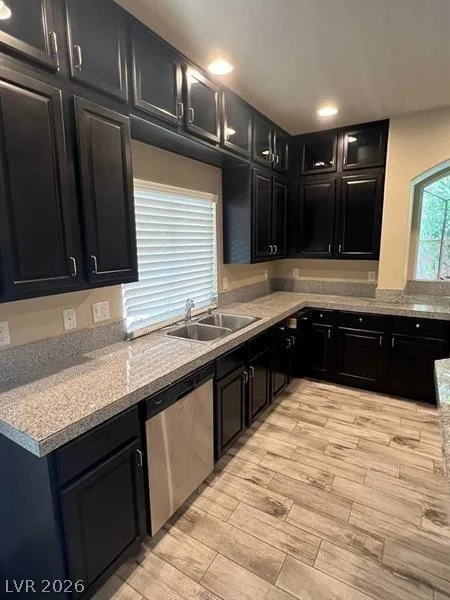 9758 Panther Hollow, Las Vegas, NV 89141