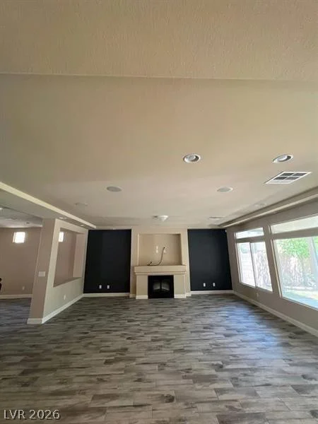9758 Panther Hollow, Las Vegas, NV 89141