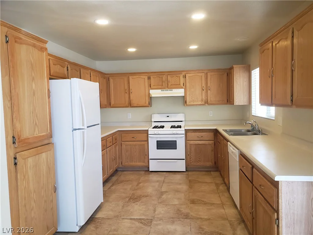 6633 Genevieve, Las Vegas, NV 89108