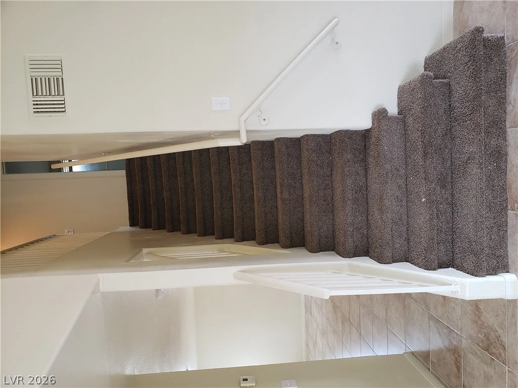 6633 Genevieve, Las Vegas, NV 89108