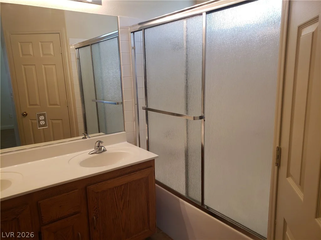6633 Genevieve, Las Vegas, NV 89108