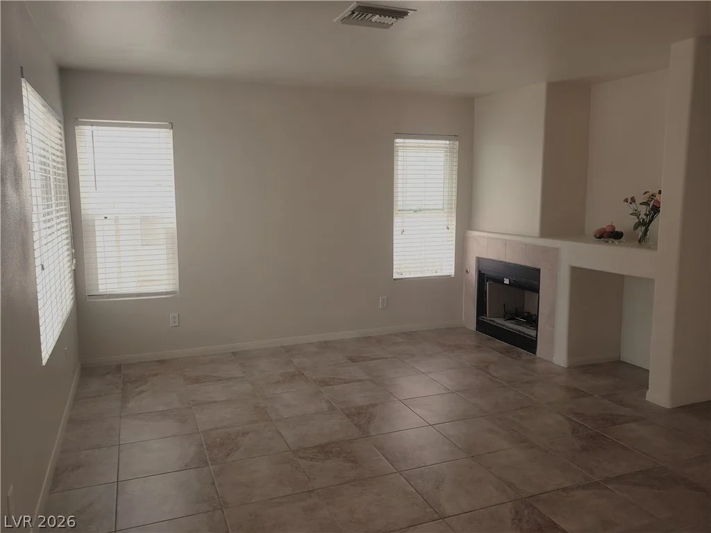 6633 Genevieve, Las Vegas, NV 89108