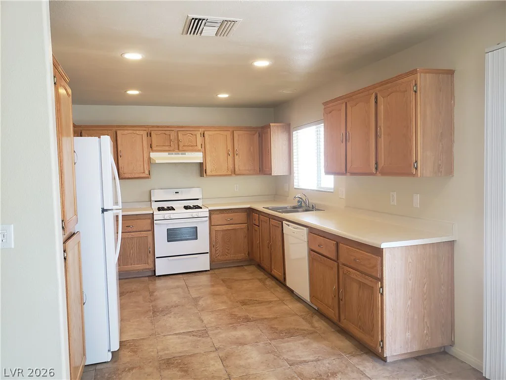 6633 Genevieve, Las Vegas, NV 89108