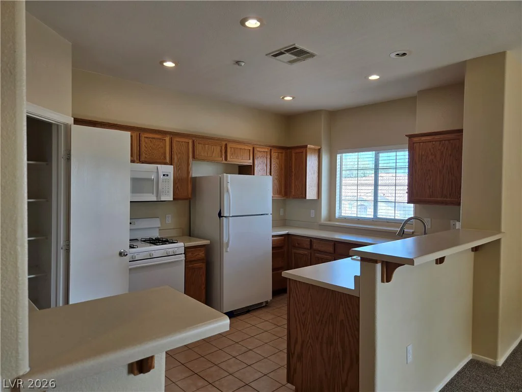 5935 Nuevo Leon, North Las Vegas, NV 89031