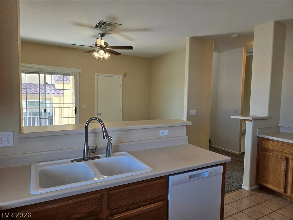 5935 Nuevo Leon, North Las Vegas, NV 89031