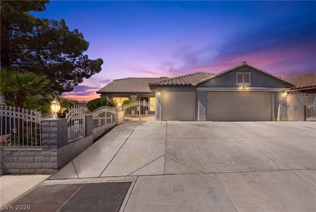 1691 Tangerine Rose, Las Vegas, NV 89142