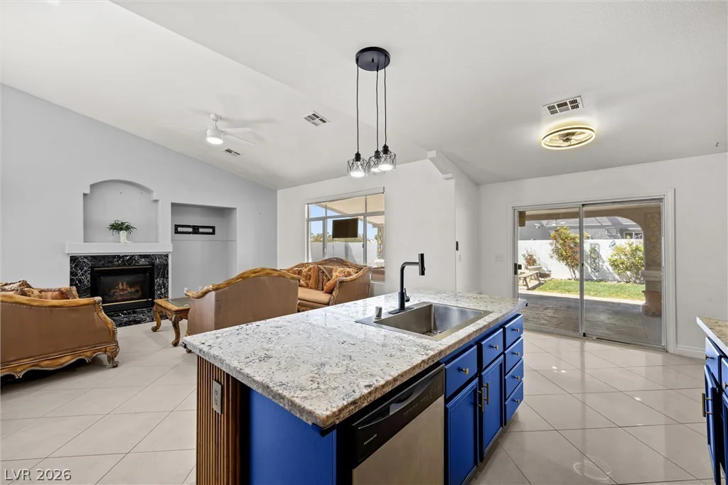 1691 Tangerine Rose, Las Vegas, NV 89142