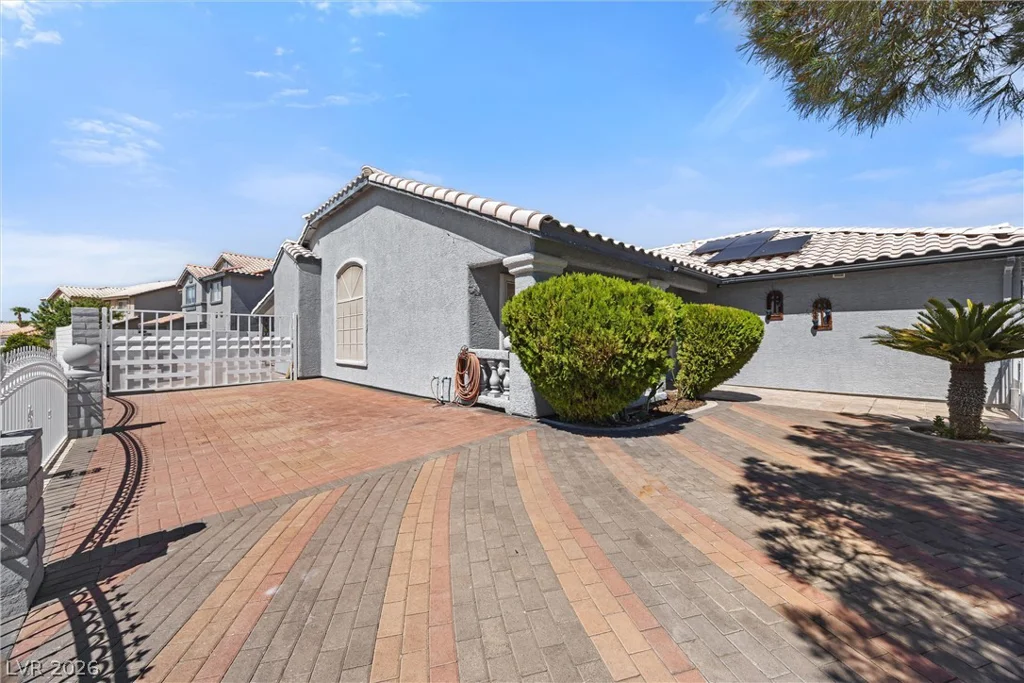 1691 Tangerine Rose, Las Vegas, NV 89142
