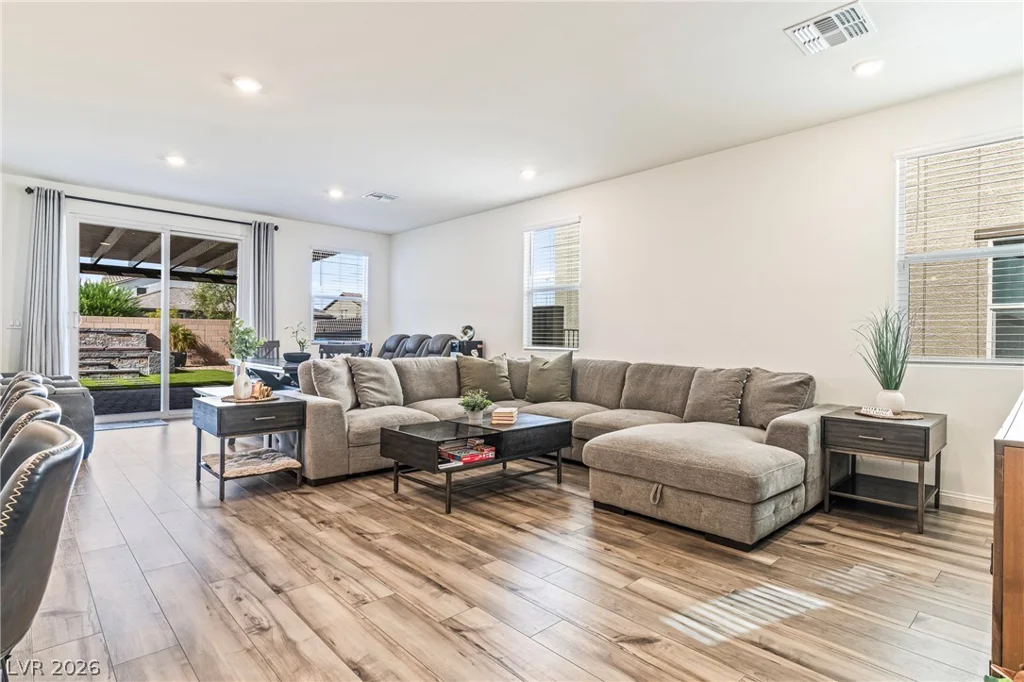 3126 Mountain Bay, Las Vegas, NV 89139