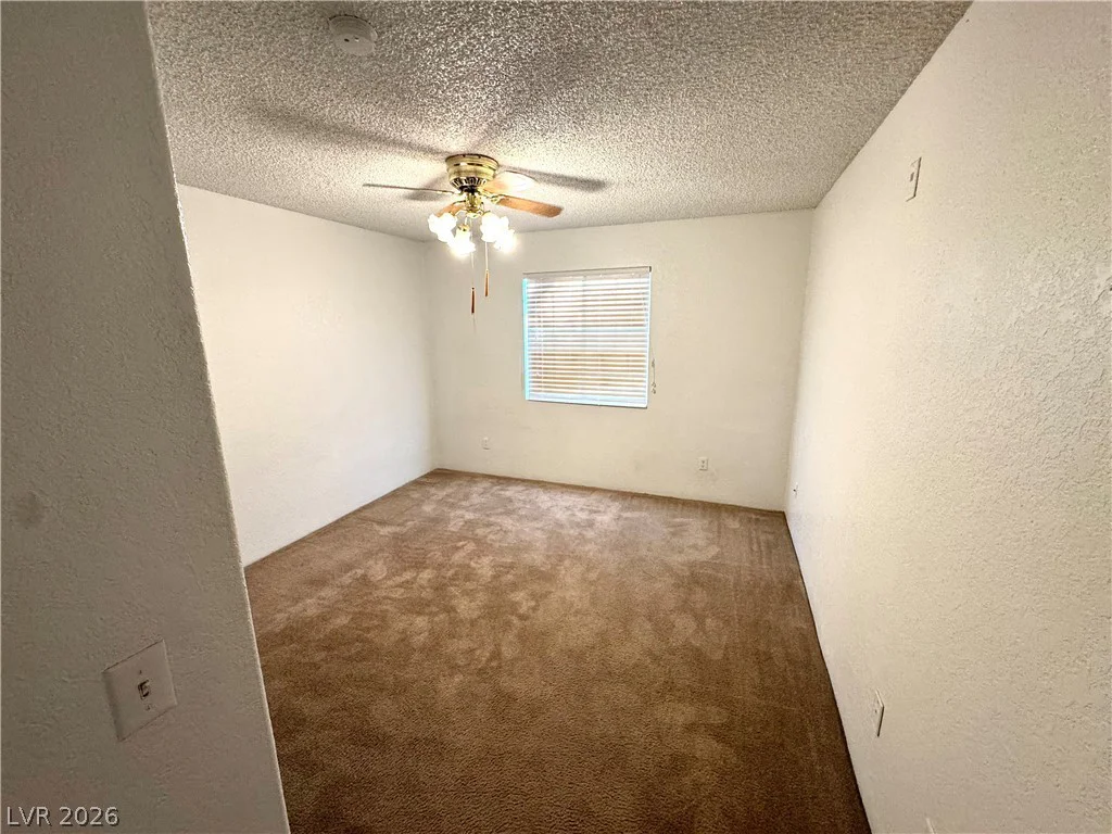 221 Mission Newport, Las Vegas, NV 89107