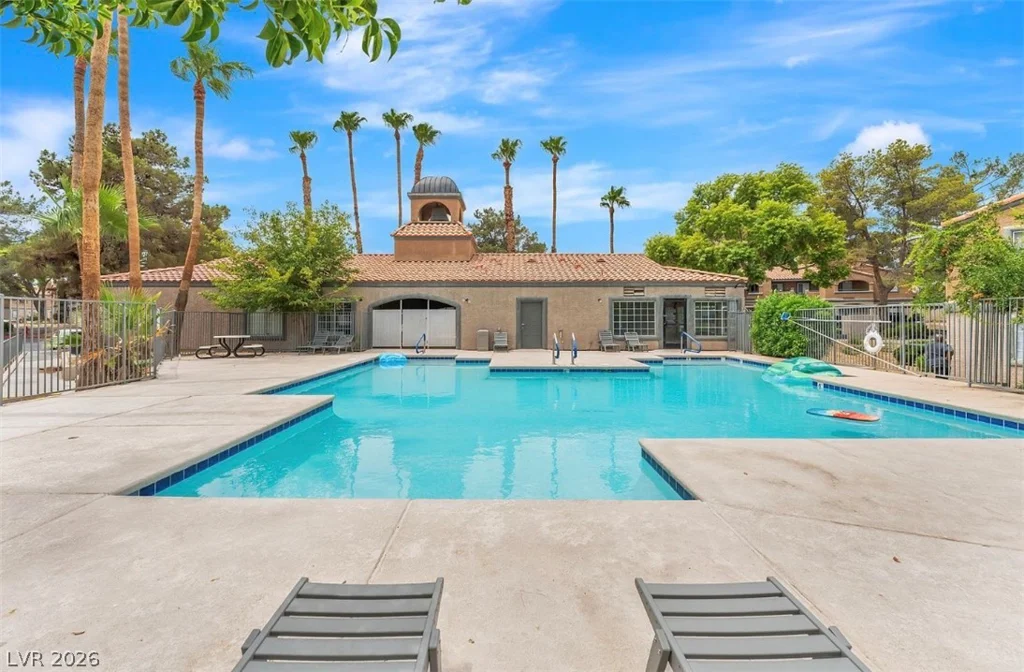 221 Mission Newport, Las Vegas, NV 89107