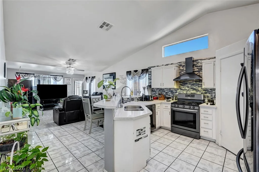 1508 Watercreek, North Las Vegas, NV 89032