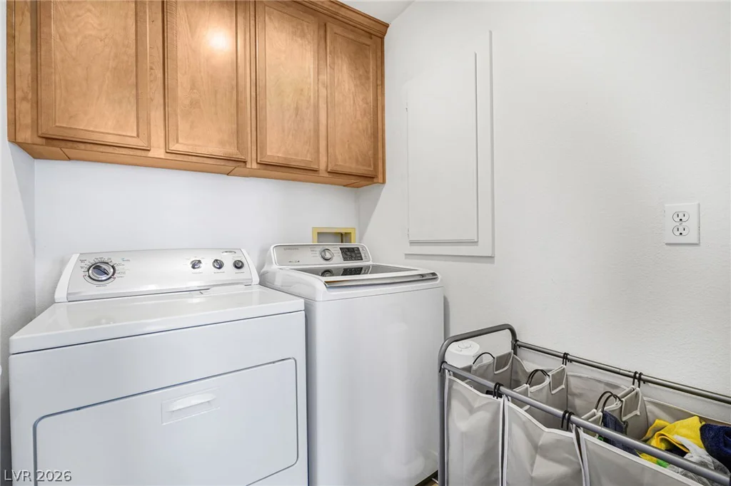 5552 Overlook Valley, North Las Vegas, NV 89081