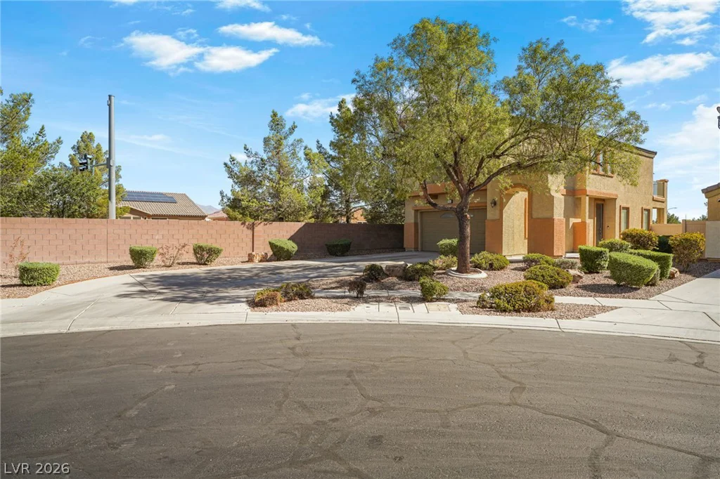 5552 Overlook Valley, North Las Vegas, NV 89081