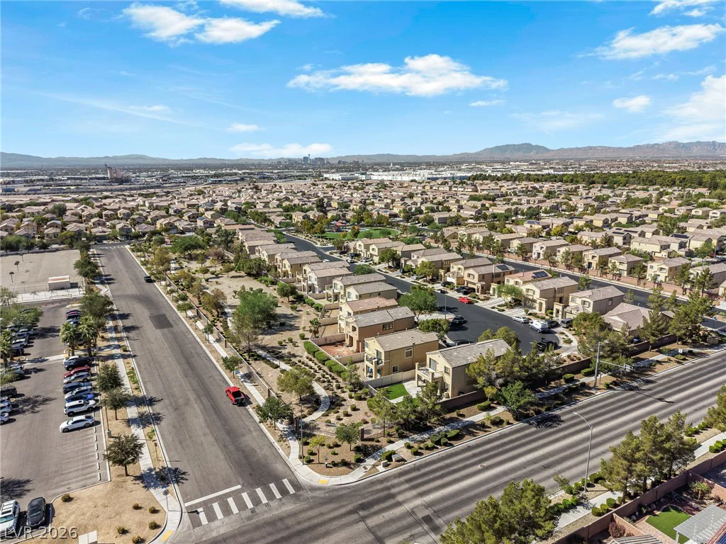 5552 Overlook Valley, North Las Vegas, NV 89081