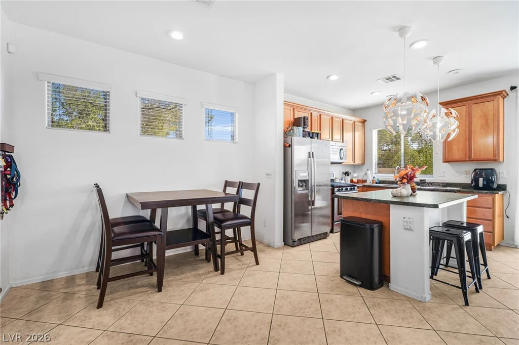 5552 Overlook Valley, North Las Vegas, NV 89081