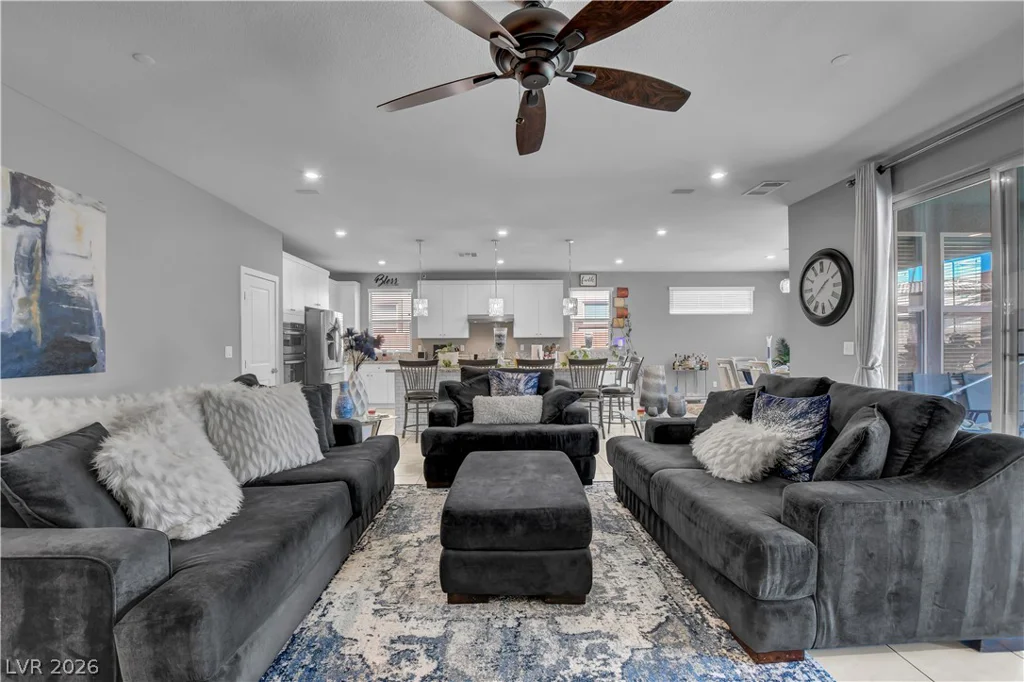 6834 Moorland, North Las Vegas, NV 89084