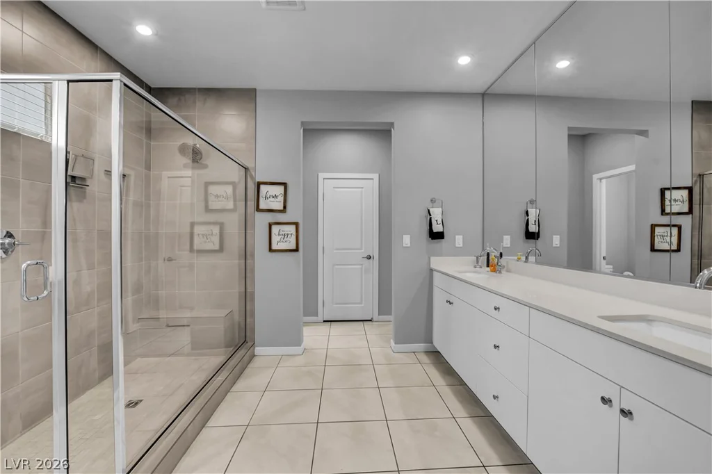 6834 Moorland, North Las Vegas, NV 89084