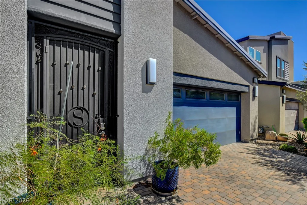6834 Moorland, North Las Vegas, NV 89084