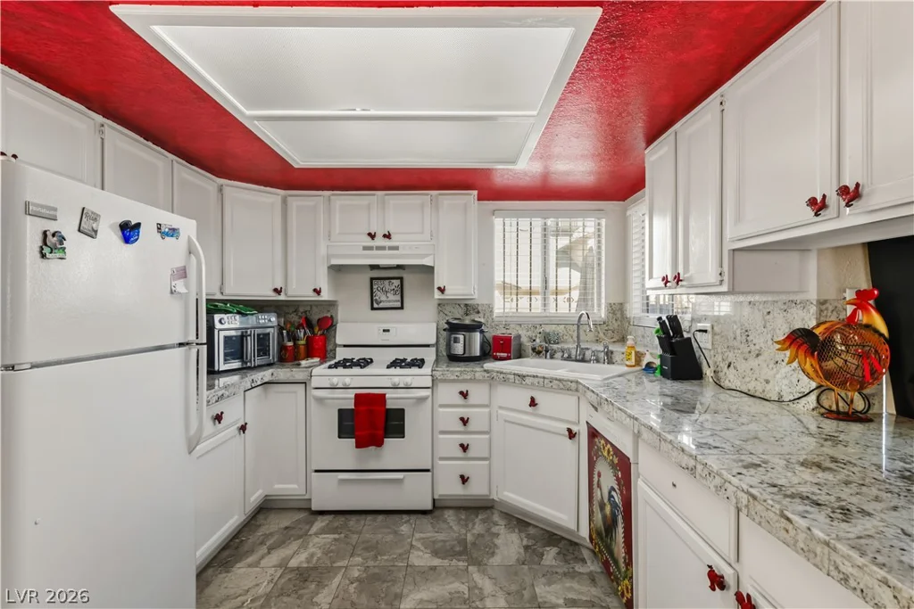 3910 Gulliver, Las Vegas, NV 89115