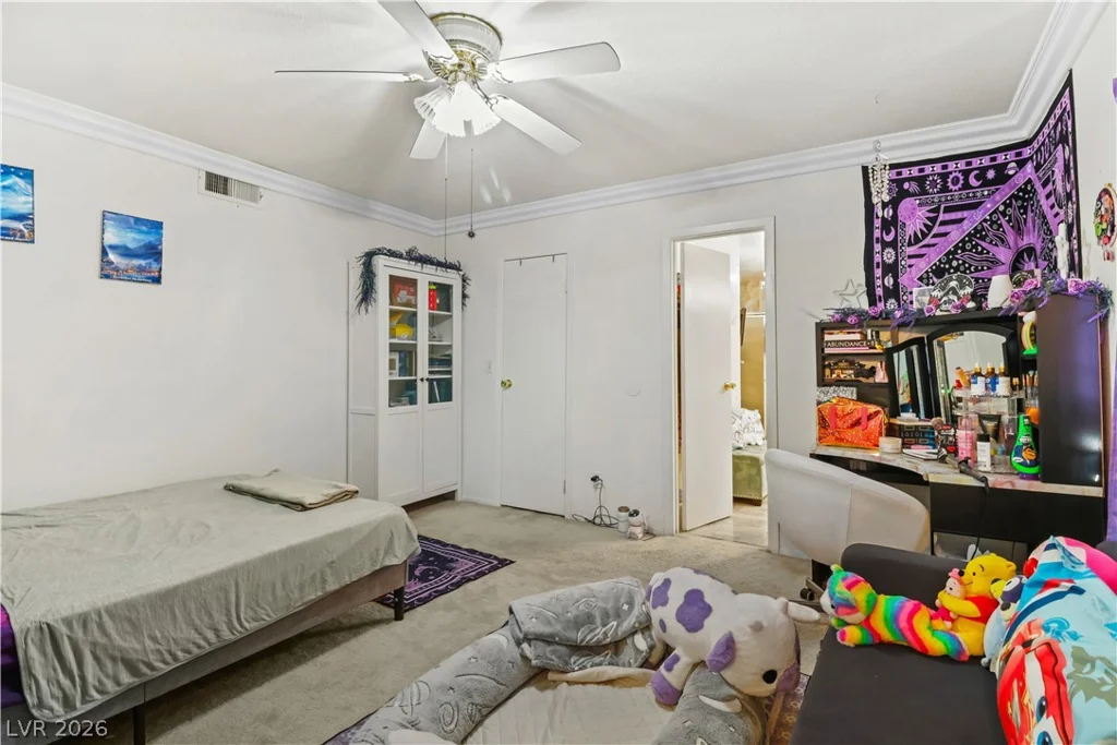 3910 Gulliver, Las Vegas, NV 89115