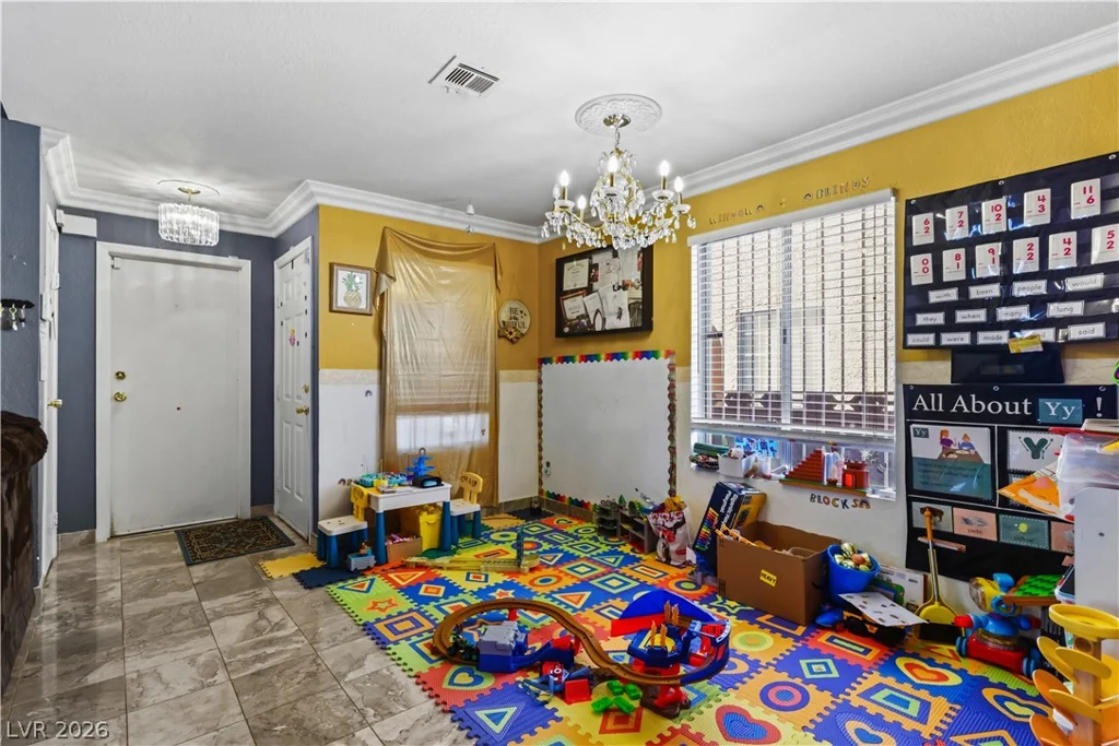 3910 Gulliver, Las Vegas, NV 89115