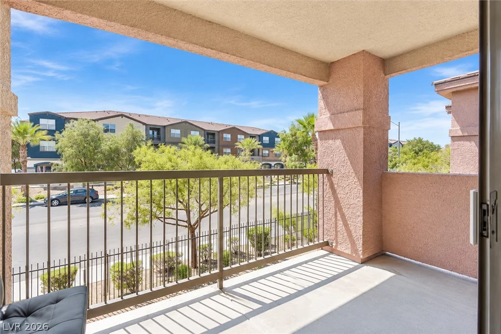 8000 Badura, Las Vegas, NV 89113