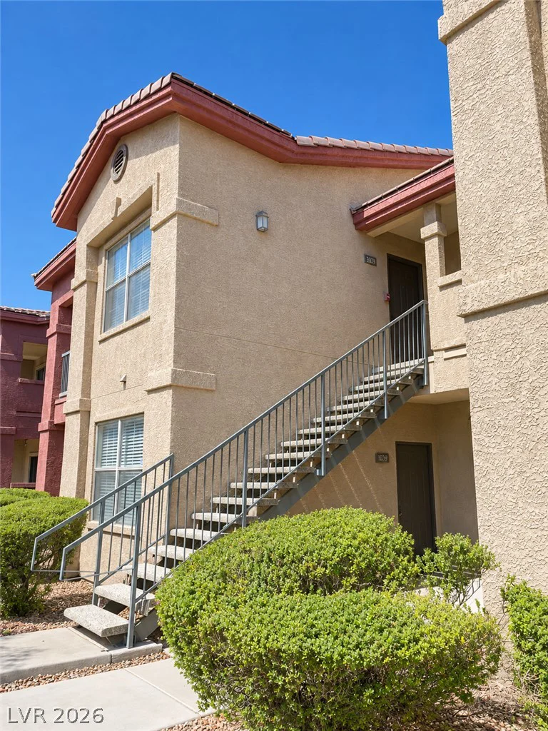 8000 Badura, Las Vegas, NV 89113