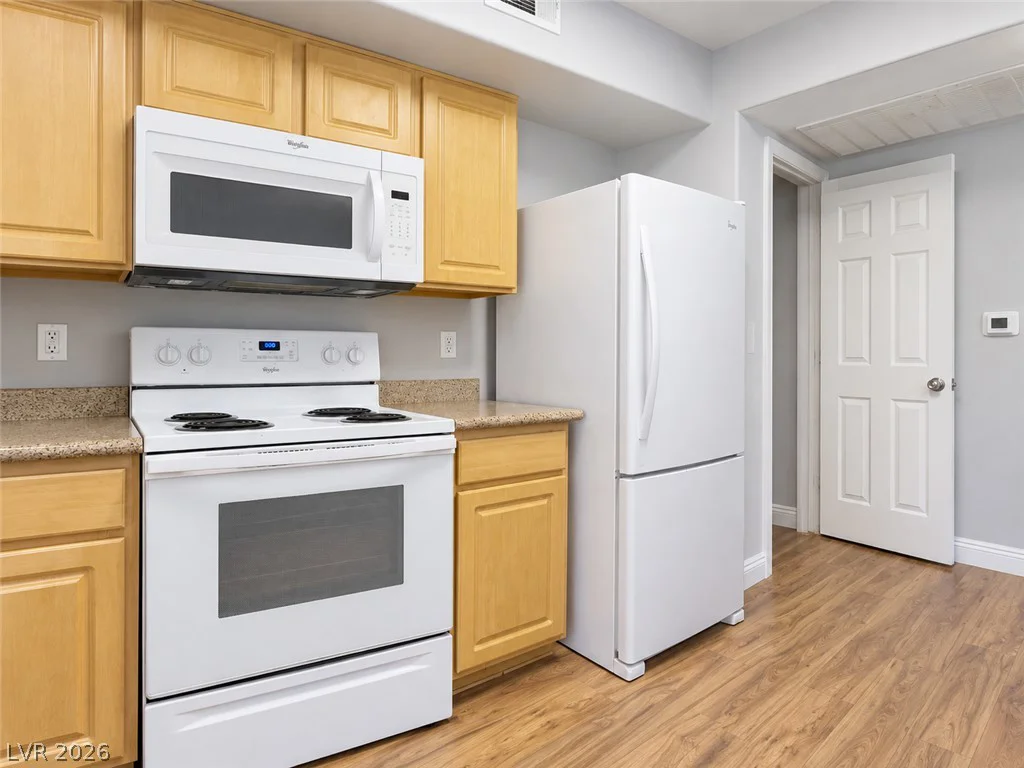 8000 Badura, Las Vegas, NV 89113
