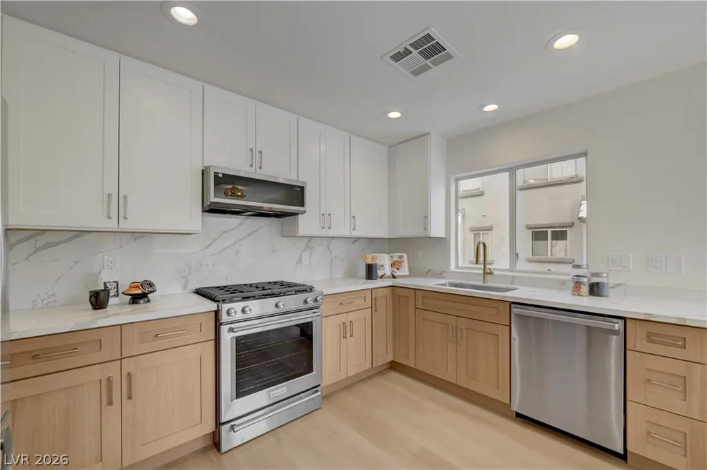 1501 Couples, Las Vegas, NV 89128
