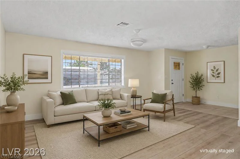 2090 Lucerne, Las Vegas, NV 89104
